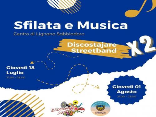 Sfilata e musica - Discostajare Streetband