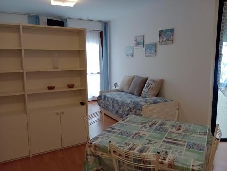 3115- FRONTE MARE CON PISCINA