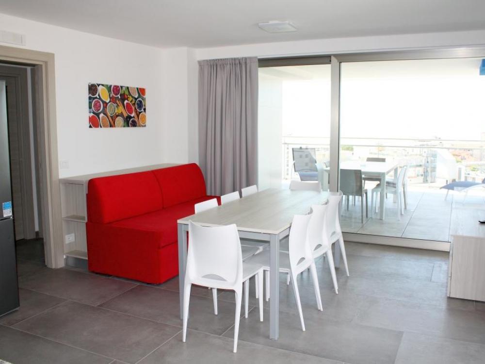 Interno Trilocale Appartamento di nuova realizzazione con grande terrazzo in centro a Sabbiadoro
