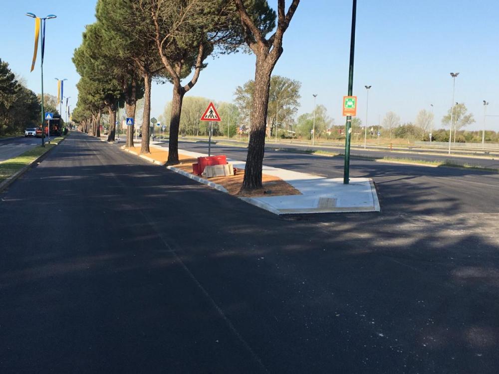 Nuovo asfalto viale Europa Lignano Sabbiadoro