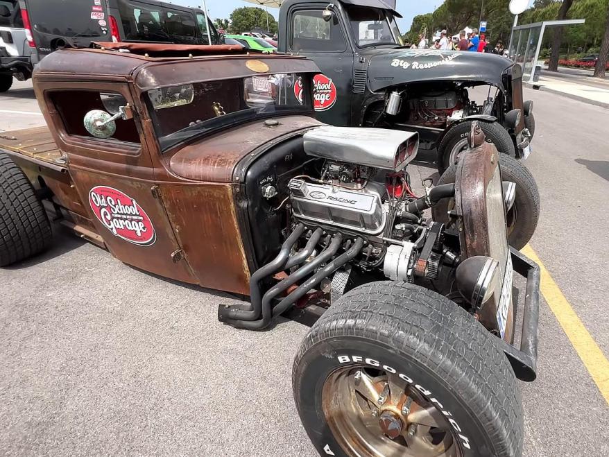 Torna a Lignano il raduno di vecchie auto americane, il più grande d'italia!