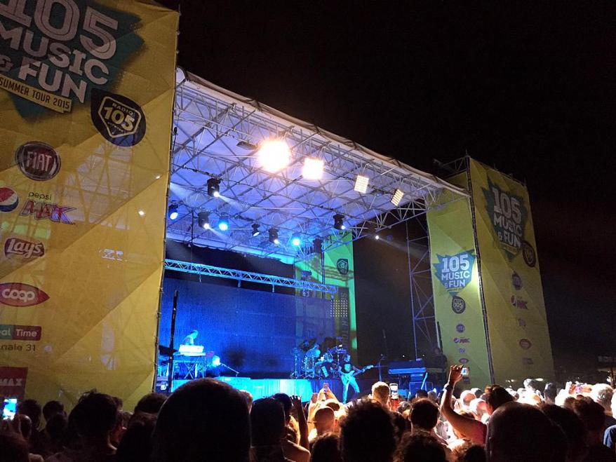Grande successo per radio 105 e RAF in concerto
