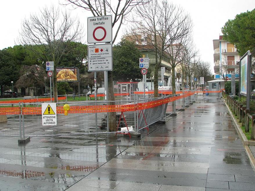 Lignano d'inverno trasformata in un grande cantiere di lavoro