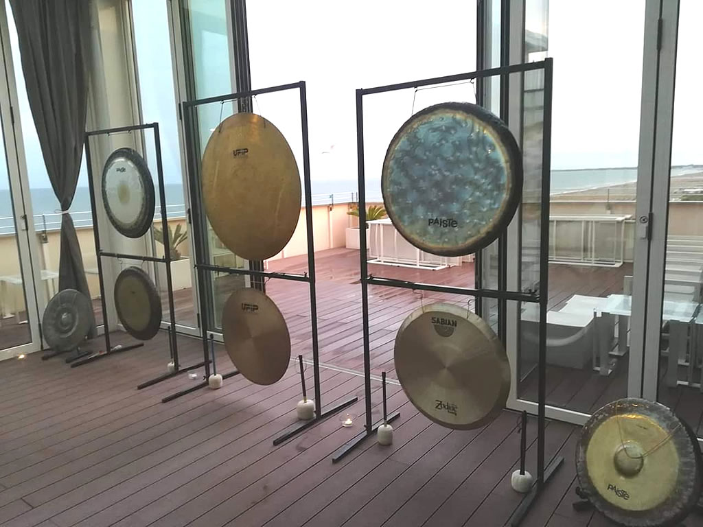 Bagno di Gong con Luna Piena a Lignano Sabbiadoro